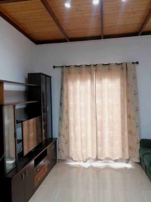 Habitacion Individual Privada, Piso De 3 Habitaciones Con Areas Compartidas Σαν Κριστόμπαλ ντε Λα Λαγούνα Εξωτερικό φωτογραφία