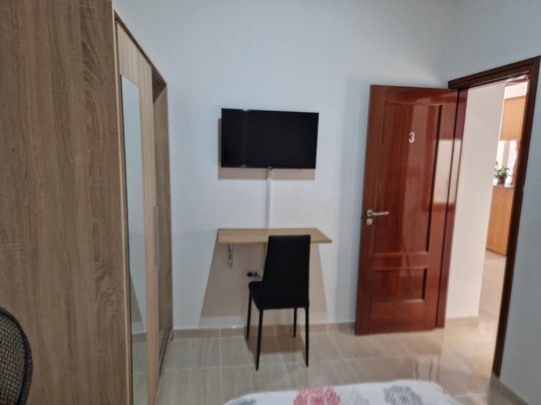 Habitacion Individual Privada, Piso De 3 Habitaciones Con Areas Compartidas Σαν Κριστόμπαλ ντε Λα Λαγούνα Εξωτερικό φωτογραφία